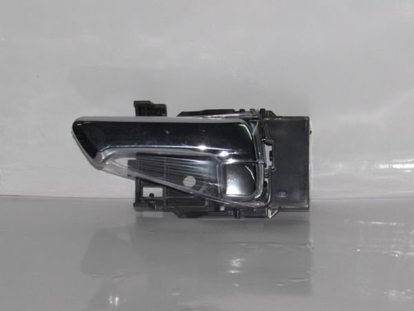 D-MAX 2002-4JA1 KAPI KOLU İÇ - SOL KROM