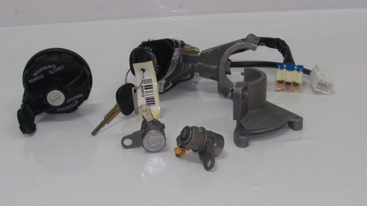 STAREX LIBERO 01- MERKEZİ KİLİT SETİ