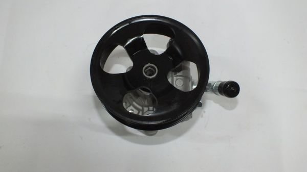 HILUX 2015- HİDROLİK DİREKSİYON POMPASI