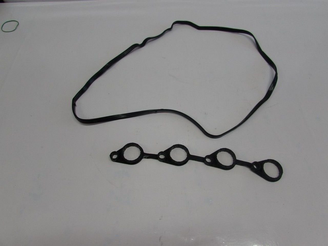 ACCENT BLUE 2011- / i20 BENZİNLİ / ACCENT BLUE 2011- / İ20 / İ30 BENZİNLİ KÜLBÜTÖR KAPAK CONTA