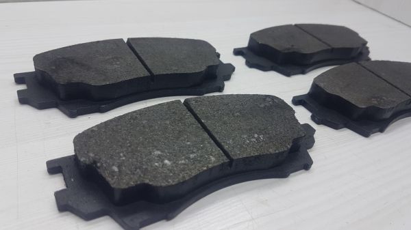 Balata Ön B2500 96-00 4X4