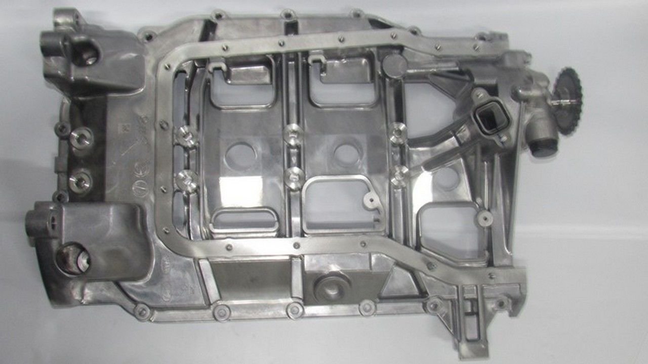 H100 KMY 2012- YAĞ POMPASI