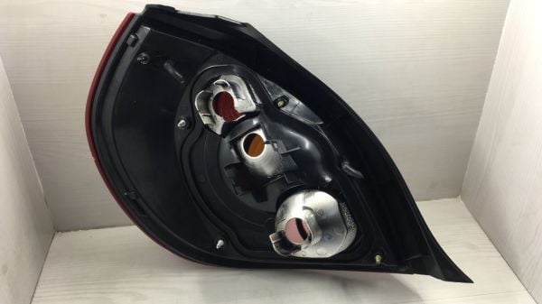 Stop Almera 02-06 Hb Sağ