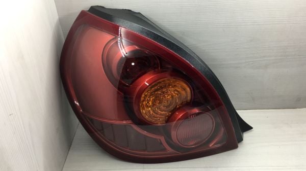 Stop Almera 02-06 Hb Sol