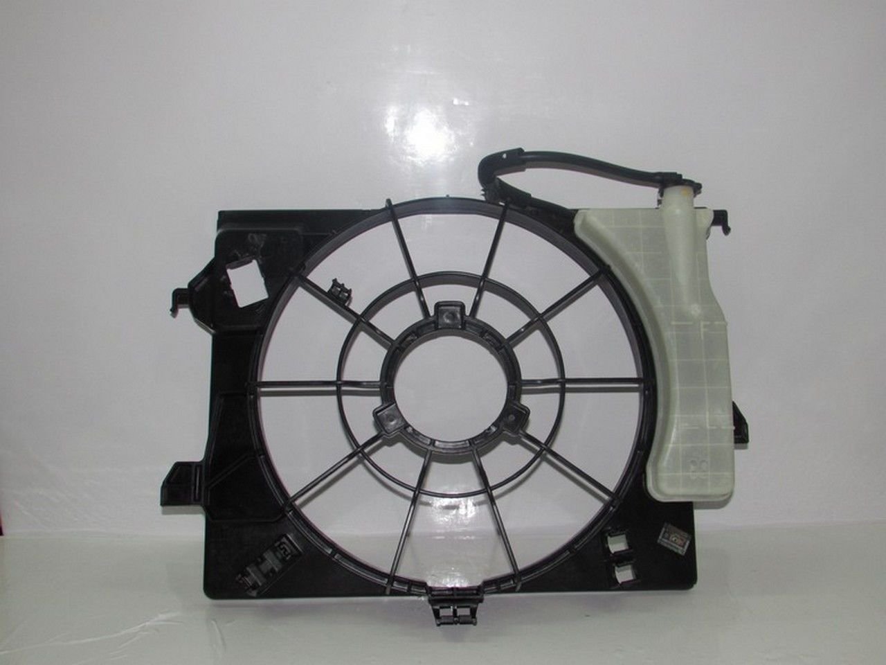 ACCENT BLUE 2011- / RIO 2012- BENZİNLİ RADYATÖR FAN DAVLUNBAZI