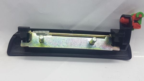 Kapı Kolu B2500 DIŞ Ön Sağ 2001-2006