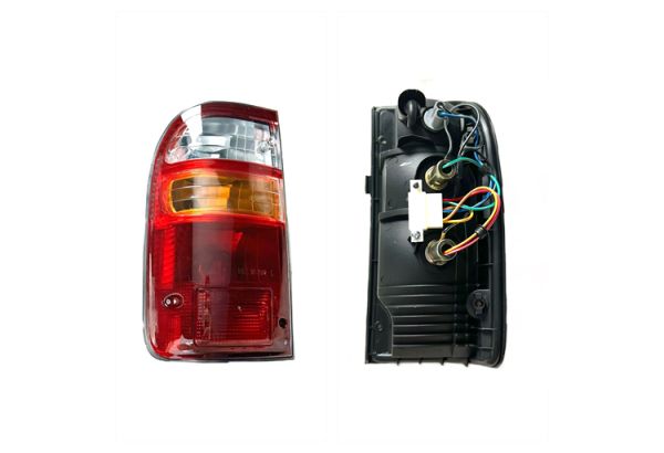 STOP HILUX LN145 02-05 RH