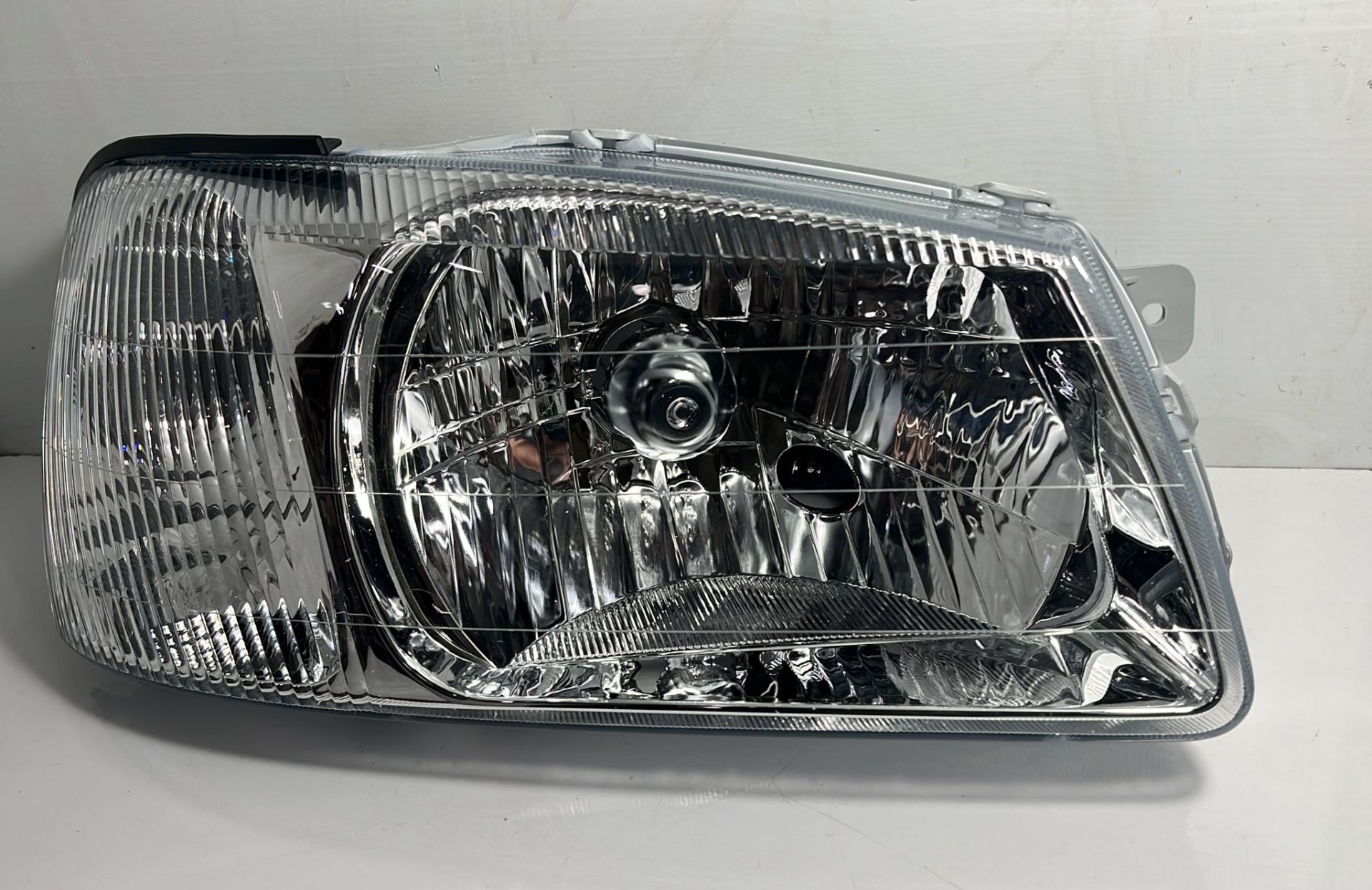 Far Accent Sağ 00-02 Manuel