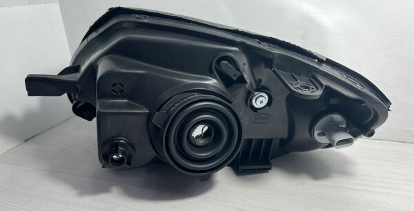 Far Accent Sağ 03-06 Beyaz Manuel