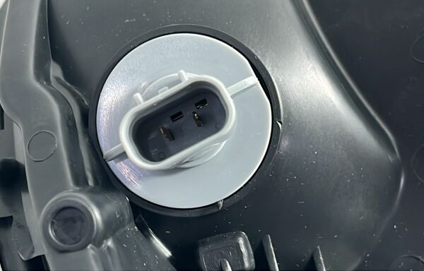 Far Accent Sağ 03-06 Beyaz Manuel