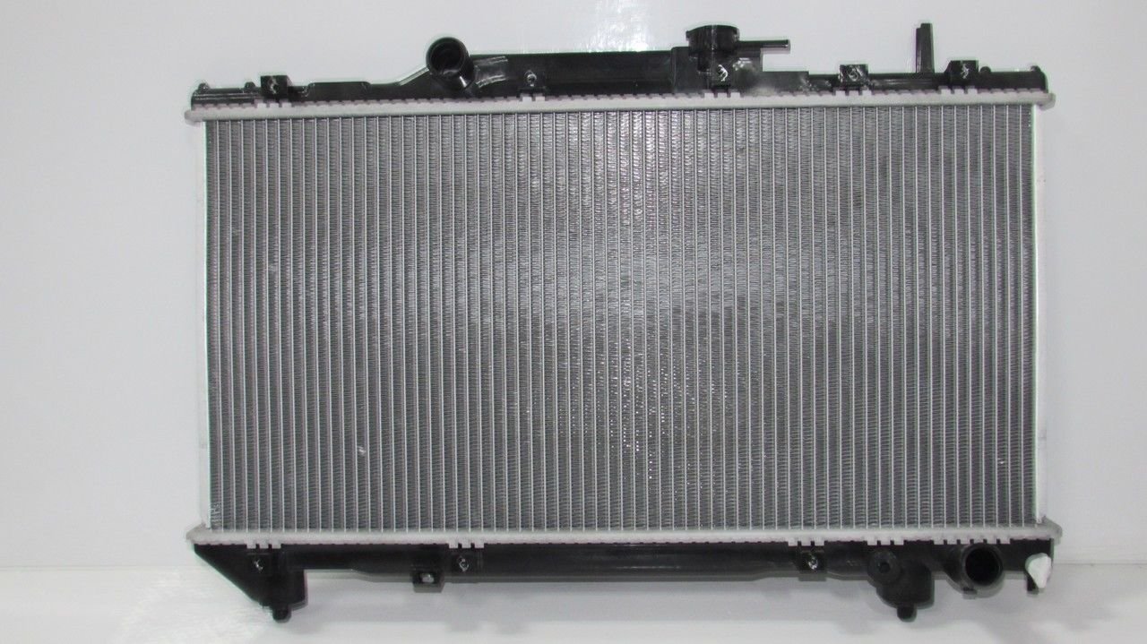 CARINA E 1992-1997 RADYATÖR DÜZ VİTES BRAZING TİP