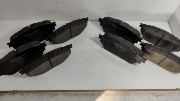 Balata Ön Canter Fuso 859 12- /Arka