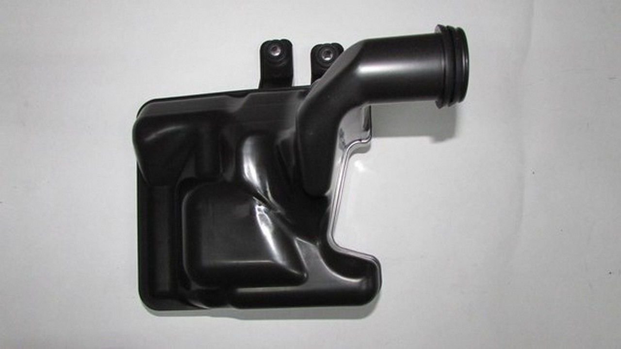 İ30 2007-2012 HAVA FİLTRE ÇIKIŞ BİDONU REZONATÖR