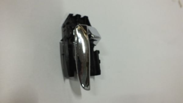 ELANTRA 2000-2006 KAPI KOLU İÇ AÇMA SOL NİKELAJLI