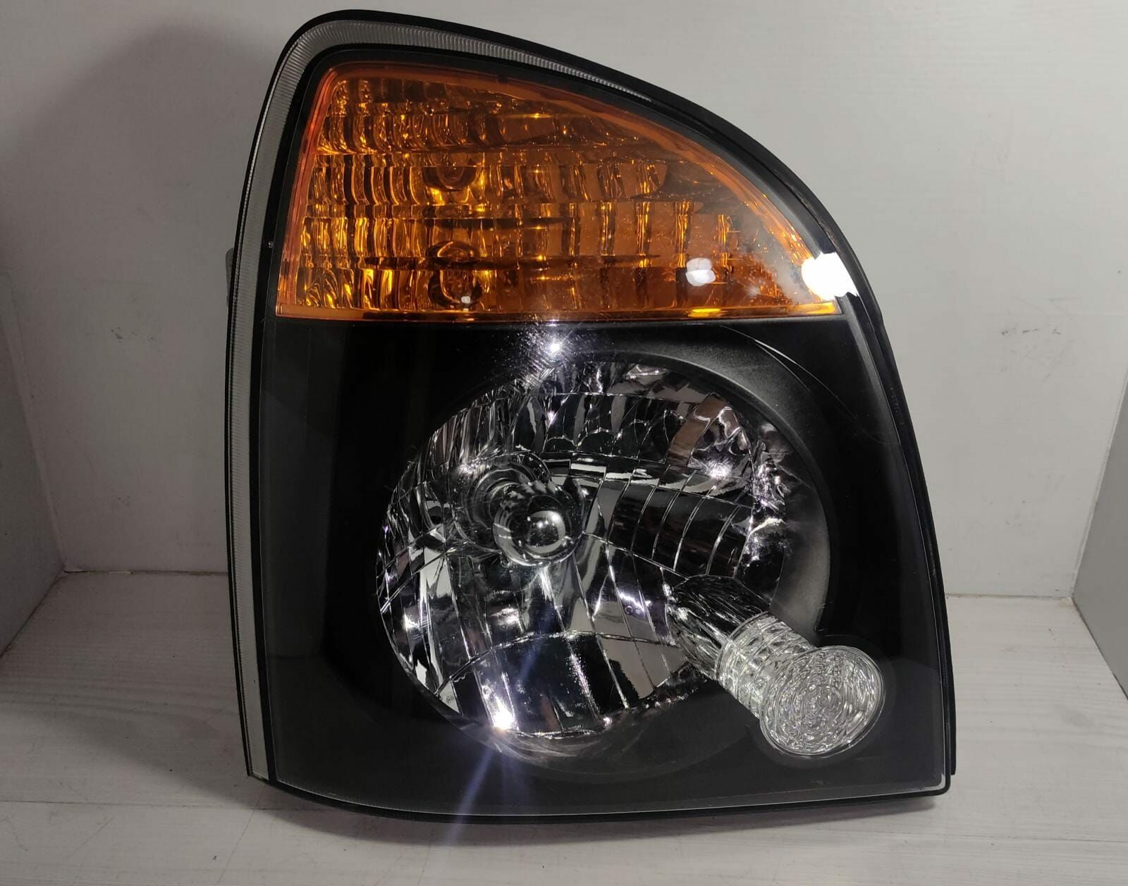 Far Kmy Sağ 12-içi Siyah hyundaı h100