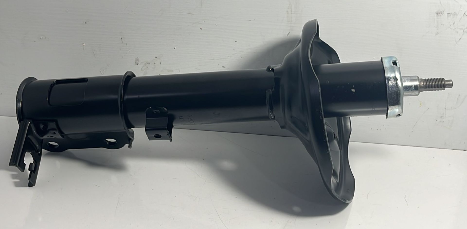 Amortisör Arka Accent Sol 98-06 genis Çanak