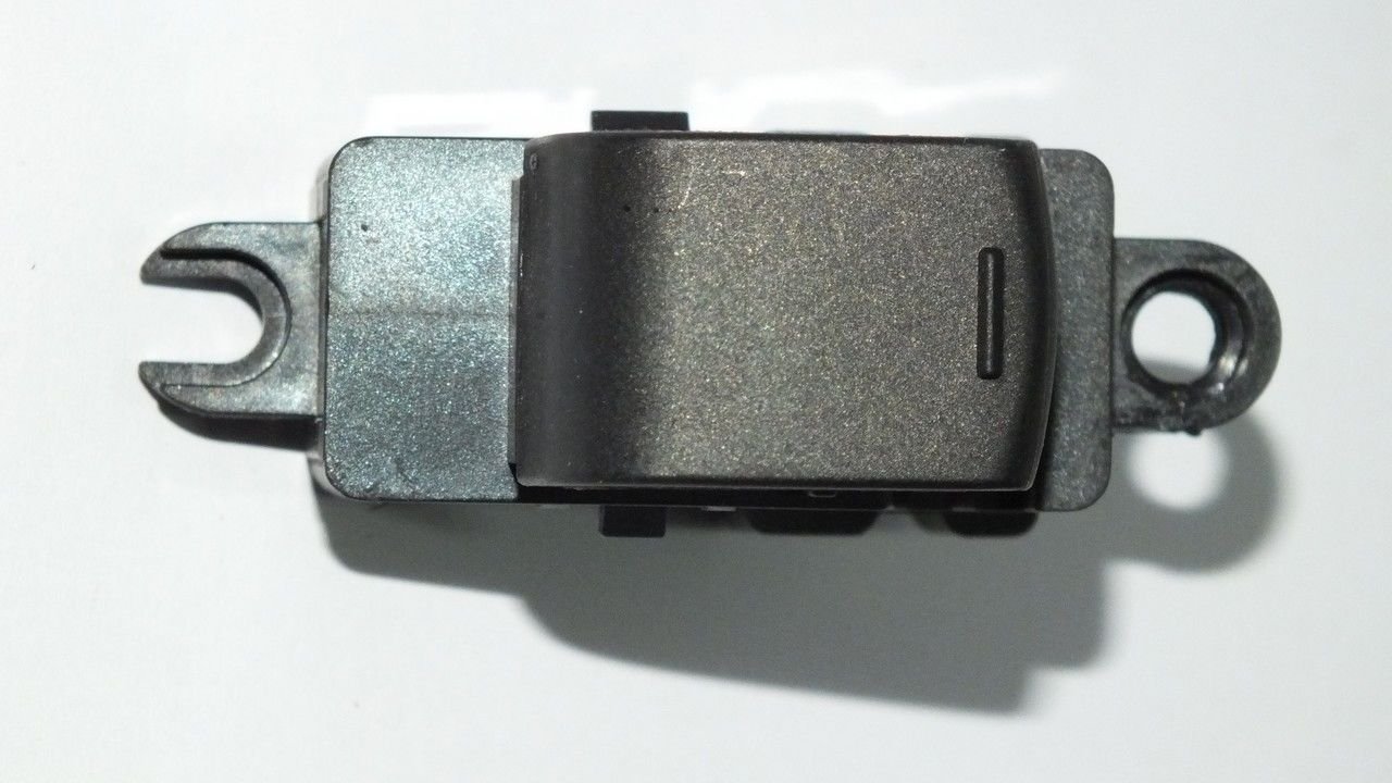 MICRA 97-02 / QASHQAI / NAVARA CAM DÜĞMESİ ÖN SAĞ / ARKA SAĞ-SOL