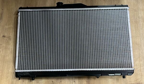 Radyatör Corolla Ae101 Düz