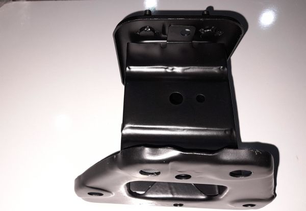 DEMİR TAMPON BAĞLANTI AYAK NOTE 06-10 ÖN LH (TAMPON BABASI)