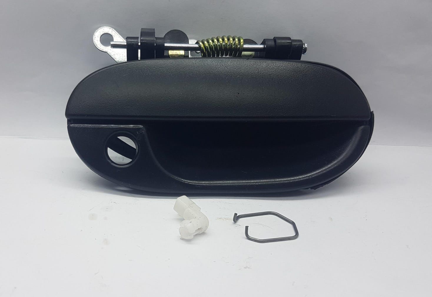 Kapı Kolu Accent Ön DIŞ Sağ 1995-2000 Sekmanlı