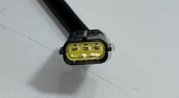 Tampon Sinyali 323 96-98 Sağ Beyaz