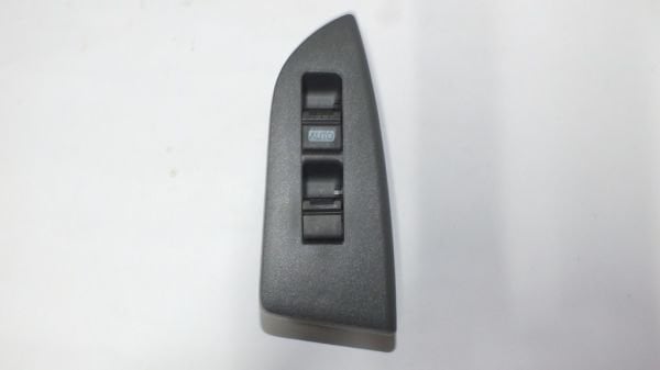 NNR/ NPR 75 2010- CAM DÜĞMESİ ÖN SOL