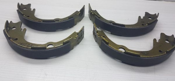 EL FREN BALATA AVENSIS 03-10 04495-05040