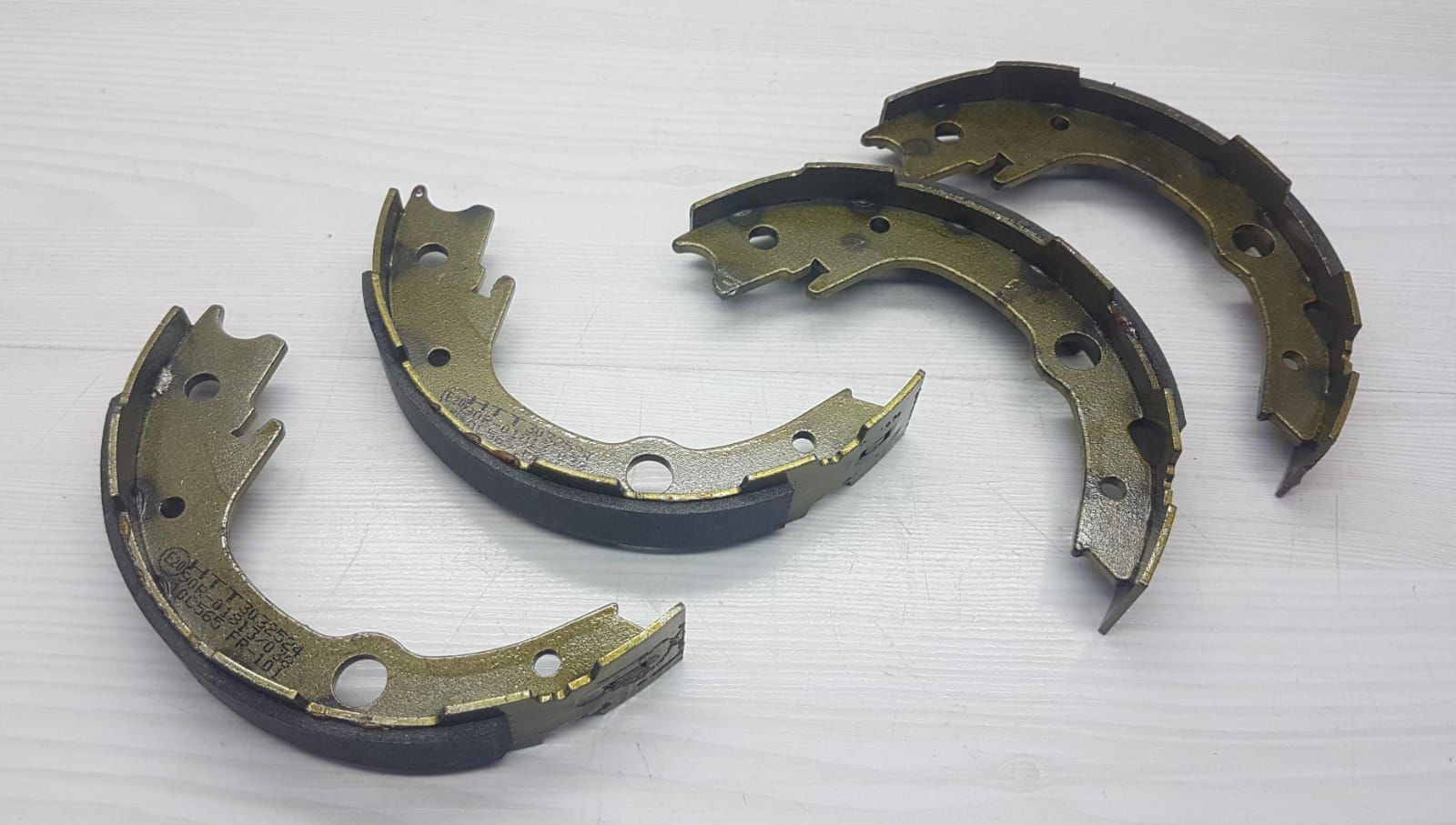 EL FREN BALATA AVENSIS 03-10 04495-05040