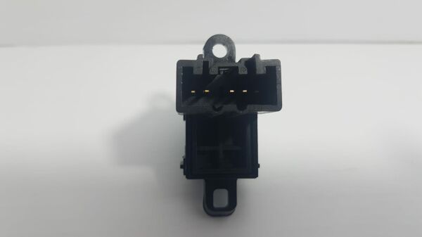 b2500 cam düğme sağ 01-