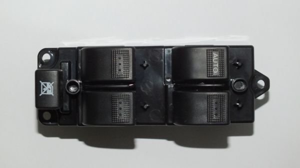 GRAND VITARA 06-13 / SWIFT 05- CAM DÜĞMESİ ÖN SOL