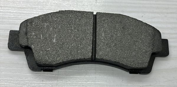 BALATA ÖN B2500 96-00 4X2