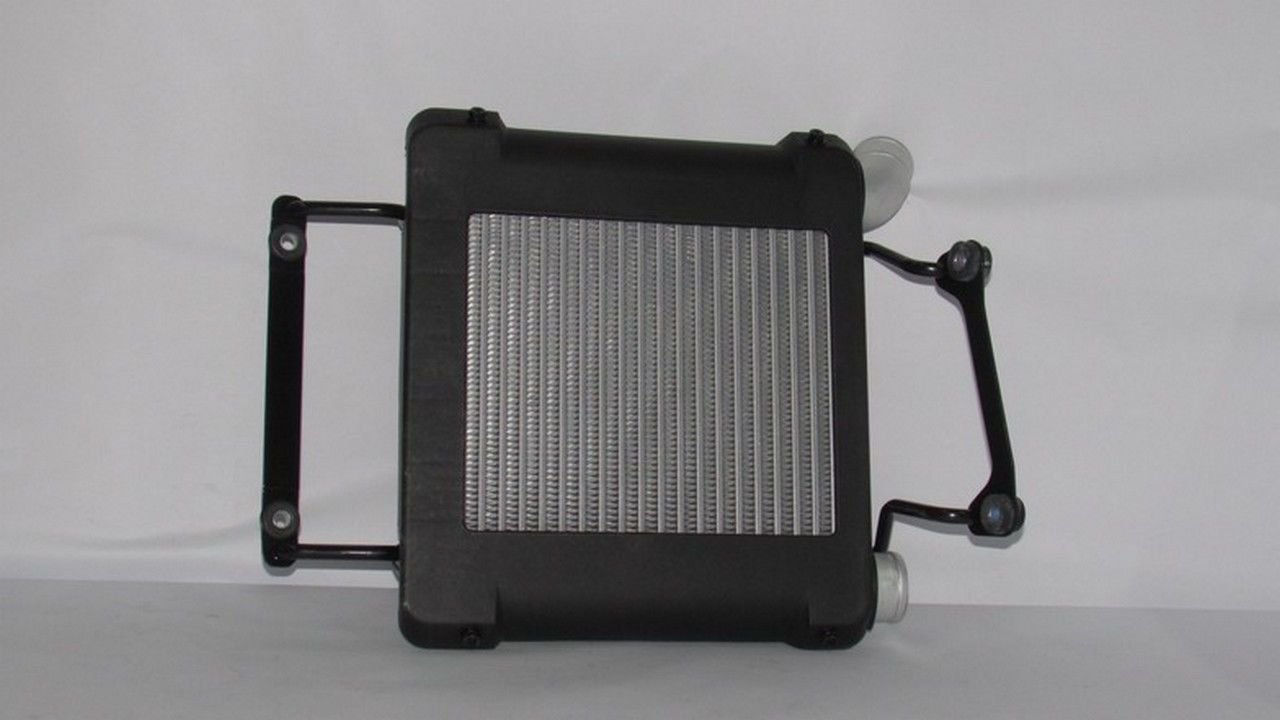 STAREX 2004- INTERCOOLER