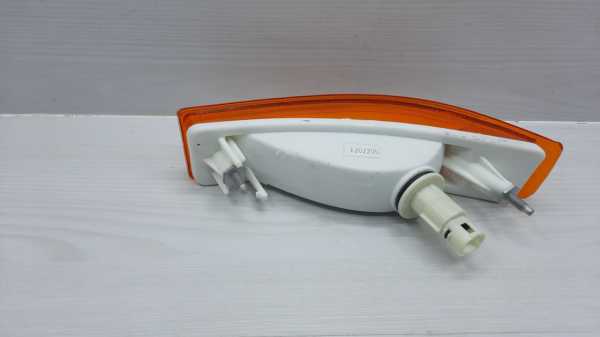 Corolla Ae92 88-92 Tampon Sinyali Sağ