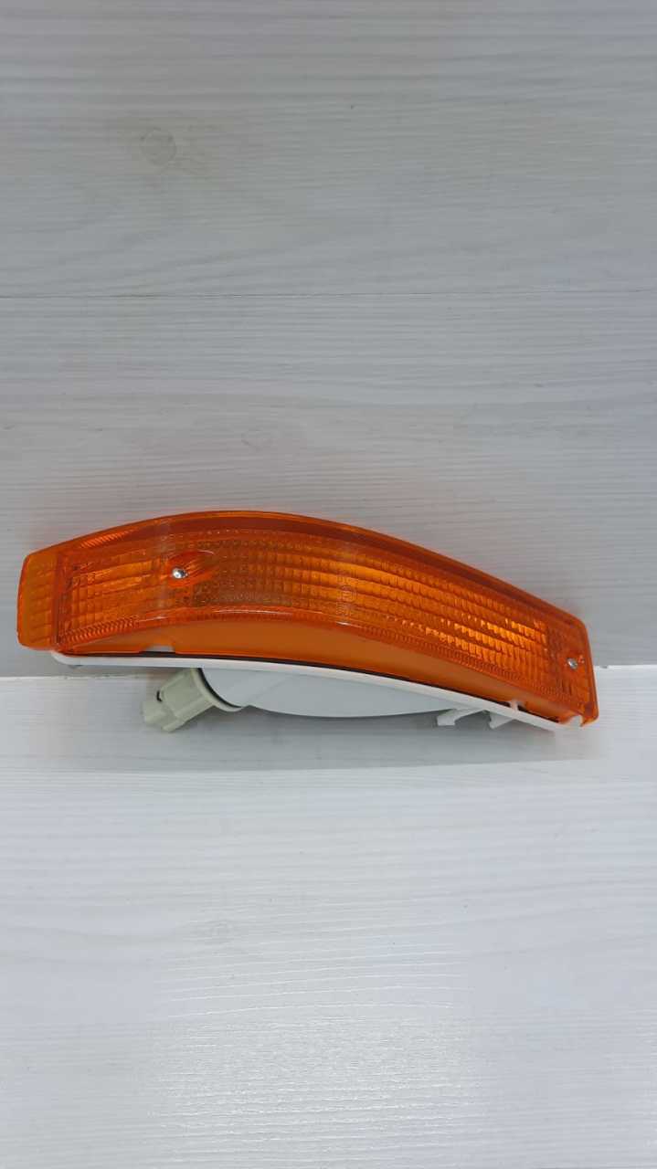 Corolla Ae92 88-92 Tampon Sinyali Sağ