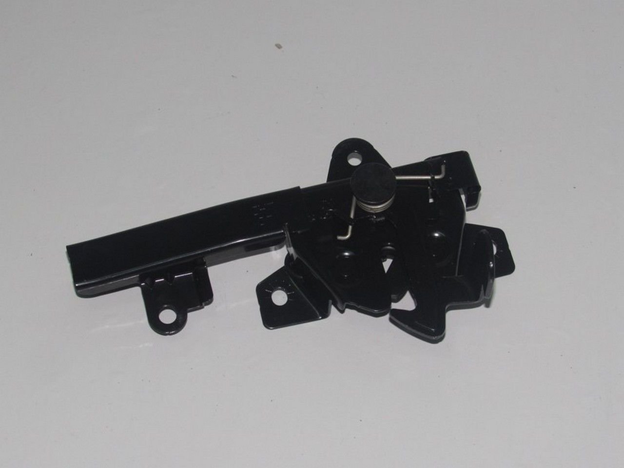 CERATO 2004- DİZEL KAPUT KİLİDİ