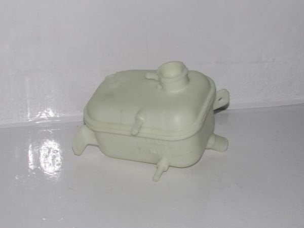 i30 1,6 CRDI DIZEL 2007-2012 RADYATÖR YEDEK SU DEPOSU