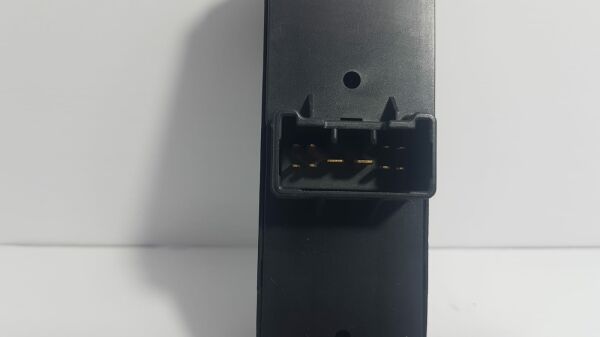 b2500 cam düğme sağ 06-