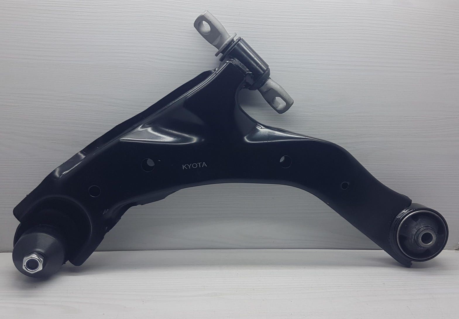 Salıncak Cerato 2004-Sol /Elantra 2000- ALT TABLA BEŞİK ROTİL