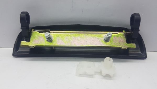 Kapı Kolu B2500 Dış Ön Sol 2001-2006