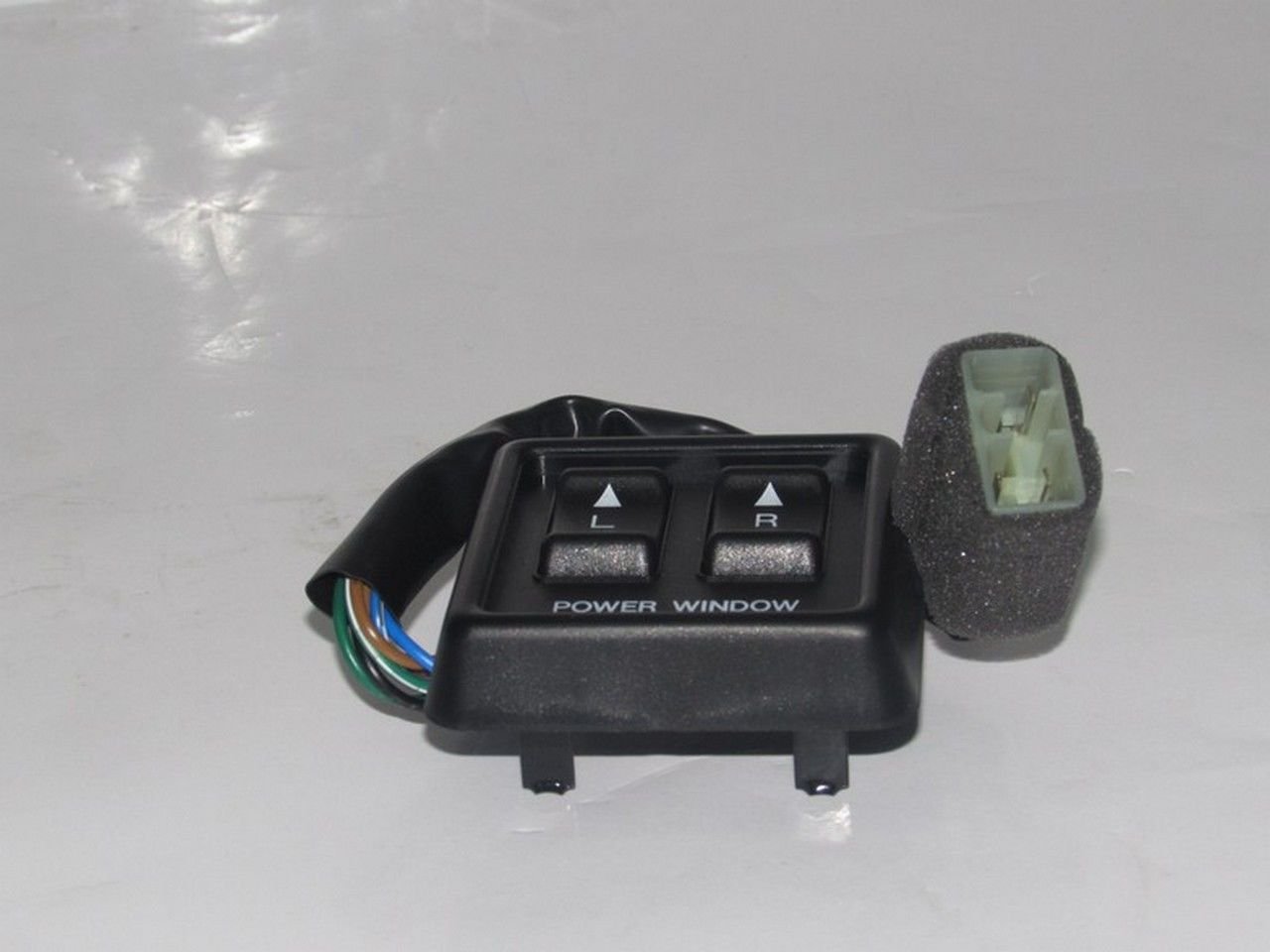 H 350 CAM AÇMA DÜĞMESİ SOL