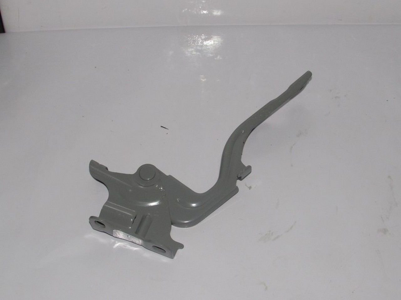 CERATO 2010- KAPUT MENTEŞESİ SAĞ