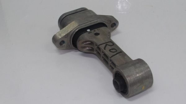 i20 BENZİNLİ MOTOR KULAĞI ARKA