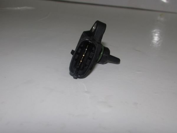 ACCENT BLUE 2011- / i30 / i20 / ix35 / ELANTRA 2011- BENZİNLİ MAP SENSÖRÜ