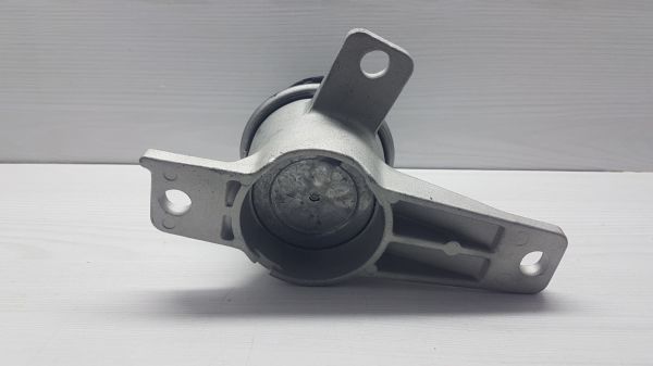 MOTOR TAKOZU COLT 2005- SAG BENZINLI