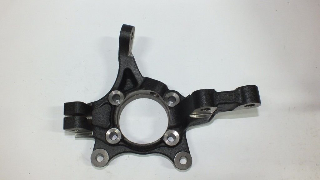 İ-30 12-15 / CEED 12-15 AKS TAŞIYICISI ÖN SOL ABSLİ