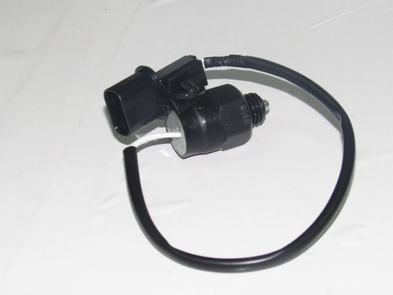 BONGO 2700 GERİ VİTES MÜŞÜRÜ