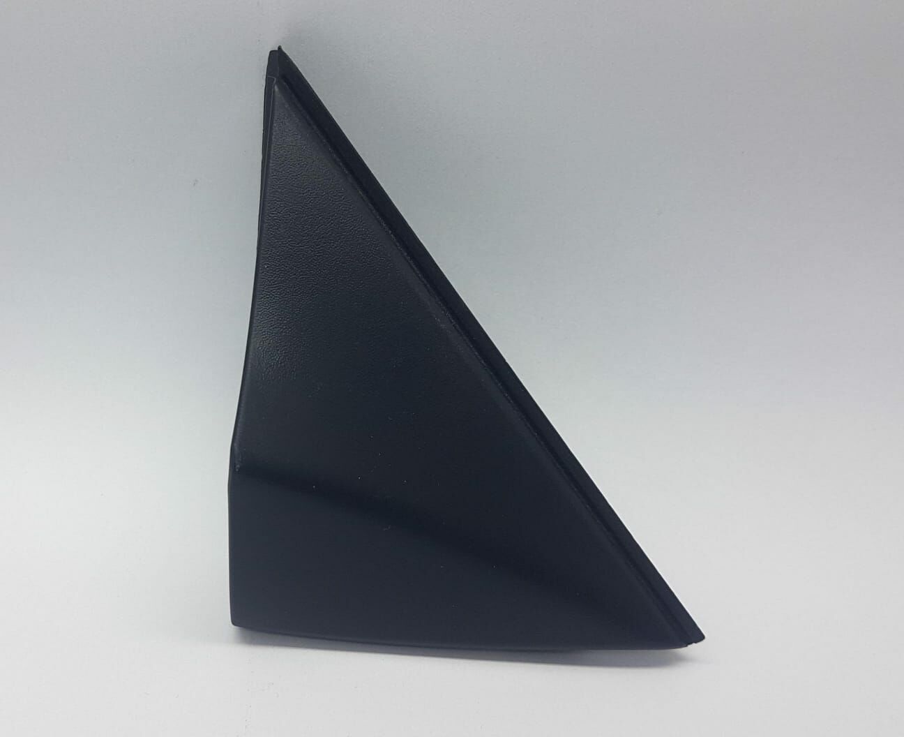 Ayna kapağı i20 15-18 Sağ Üçgen Bakalit Devami