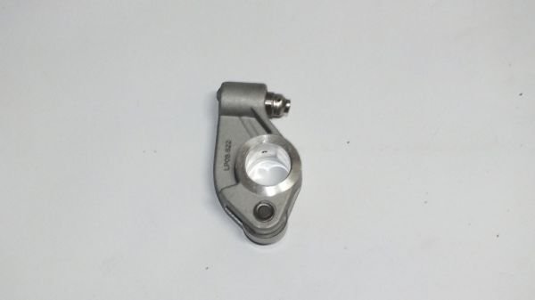 BONGO K2900 2009- / CARNIVAL 2000-2004 PİYANO TUŞU EMME / EGSOZ AYAR VİDALI