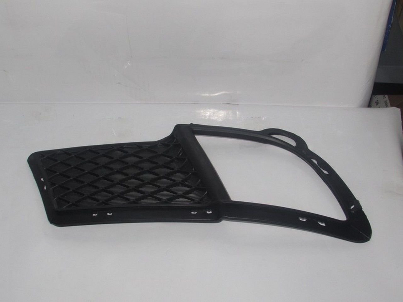 CERATO 2010-2014 TAMPON ALT IZGARASI ÖN ALT SAĞ SİSLİ