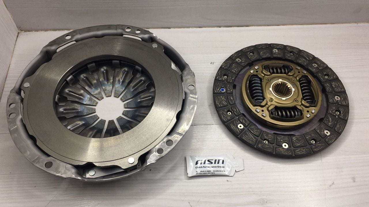 Debriyaj Seti Yaris 06-12  1,33 Triptonik